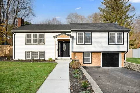 99 Grove St, Reading, MA 01867