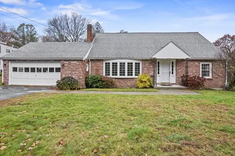 116 Waverly St, Ashland, MA 01721