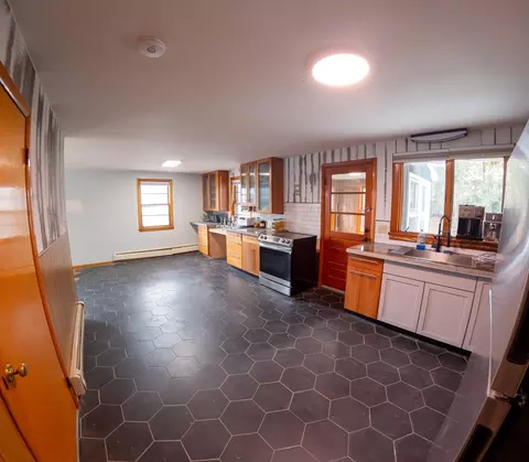 Kitchen - 25 White Ave # -A, Worcester, MA 01605 photo 2 of 3