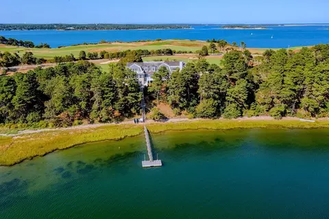 558 Fox Hill Rd, Chatham, MA 02633