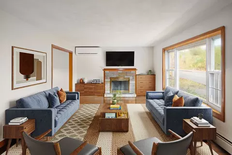 Living - 149 Forest St, Reading, MA 01867 photo 1 of 4