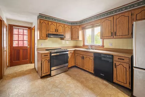 Kitchen - 149 Forest St, Reading, MA 01867 photo 1 of 1