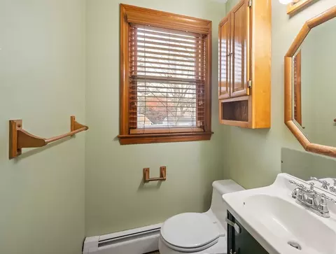Bath - 149 Forest St, Reading, MA 01867 photo 1 of 2