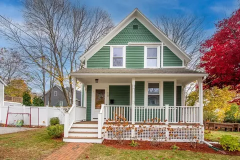 Exterior - 10 Eaton St, Reading, MA 01867 photo 2 of 3