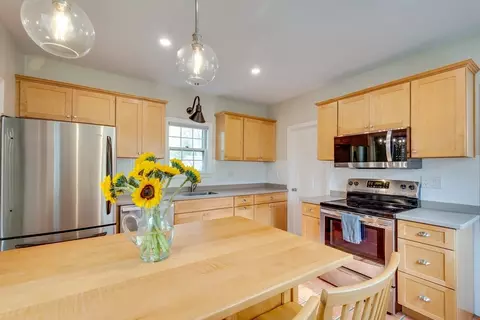 Kitchen - 10 Eaton St, Reading, MA 01867 photo 1 of 2
