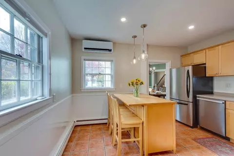 Kitchen - 10 Eaton St, Reading, MA 01867 photo 2 of 2