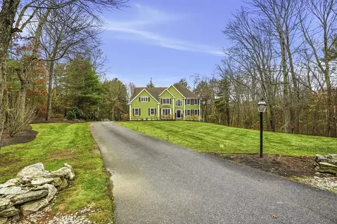 20 Thayer Rd, Mendon, MA 01756 photo 2