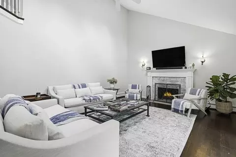 20 Thayer Rd, Mendon, MA 01756 photo 6