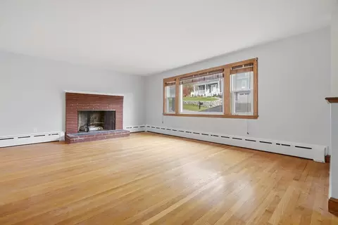 8 Steele St, Stoneham, MA 02180 photo 3