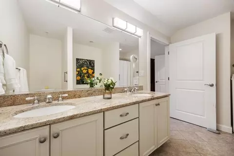 Bath - 5 Maple Ln #5, Marshfield, MA 02050 photo 2 of 3