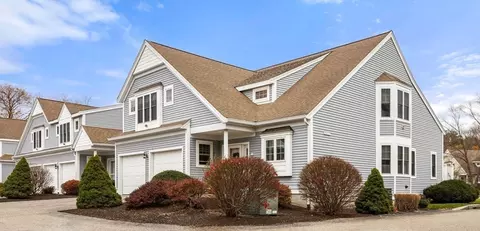 Exterior - 5 Maple Ln #5, Marshfield, MA 02050 photo 1 of 4