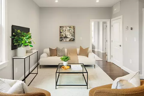 9-11 Boynton St #2, Jamaica Plain, MA 02130