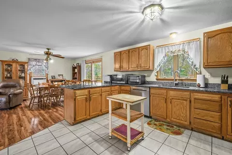 9 22nd St, Buzzards Bay, MA 02532 photo 10