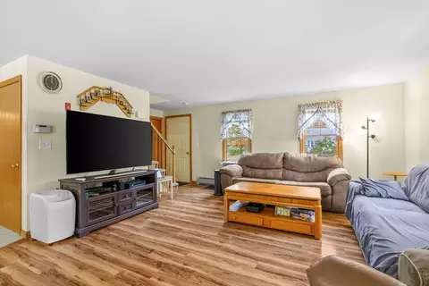 9 22nd St, Buzzards Bay, MA 02532 photo 6