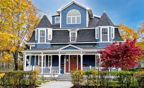 10 Washington Park #1-RIGHT, Newton, MA 02460