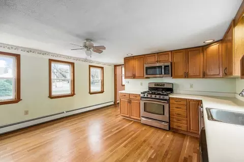 Kitchen - 78 Wethersfield St, Rowley, MA 01969 photo 2 of 3
