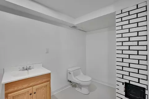 155 Powell Ave, Springfield, MA 01118 photo 29
