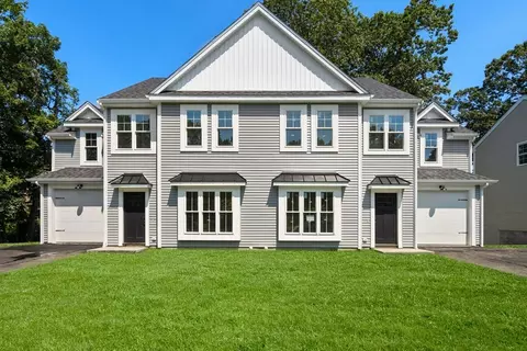 26 Danielles Way, Worcester, MA 01606