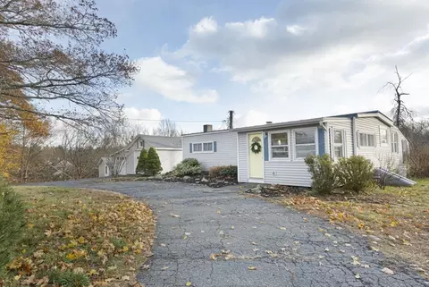 155 County Rd, Ashby, MA 01431 photo 2