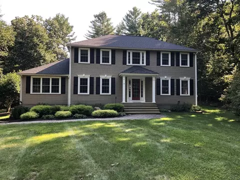 6 Hickory Ln, Upton, MA 01568