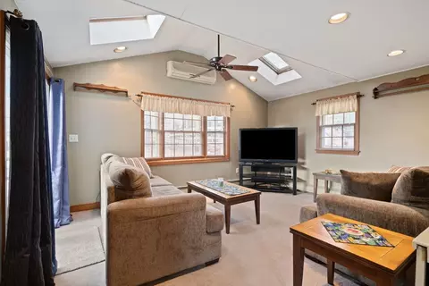 37 Glendale St, Maynard, MA 01754 photo 8