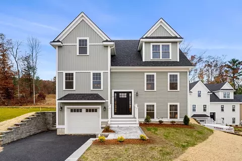 13 Sylvan Hill Xing, Haverhill, MA 01830