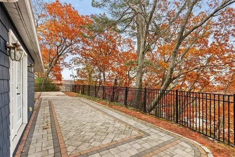 Exterior - 2 Mcintyre Rd, Saugus, MA 01906 photo 9 of 13