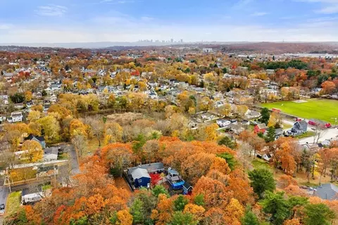 View/Area - 2 Mcintyre Rd, Saugus, MA 01906 photo 4 of 4