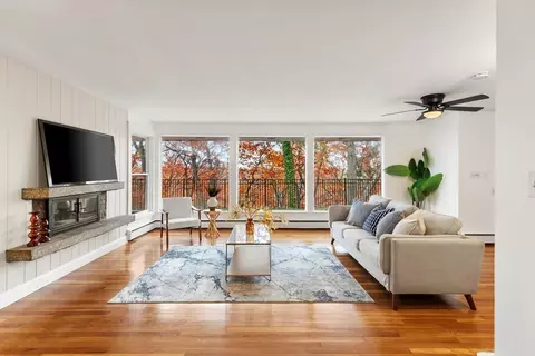 Living - 2 Mcintyre Rd, Saugus, MA 01906 photo 3 of 5