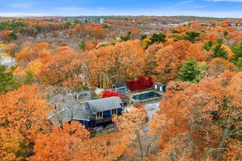 View/Area - 2 Mcintyre Rd, Saugus, MA 01906 photo 1 of 4