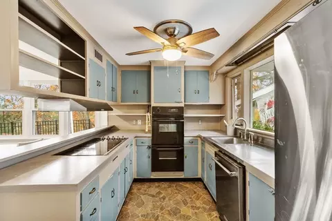 Kitchen - 2 Mcintyre Rd, Saugus, MA 01906 photo 3 of 4