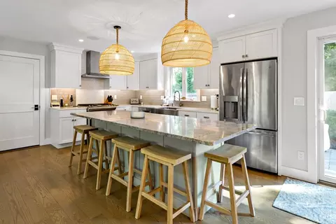 564 Cotuit Bay Dr, Cotuit, MA 02635 photo 12