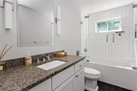 564 Cotuit Bay Dr, Cotuit, MA 02635 photo 24