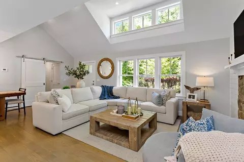 564 Cotuit Bay Dr, Cotuit, MA 02635 photo 18