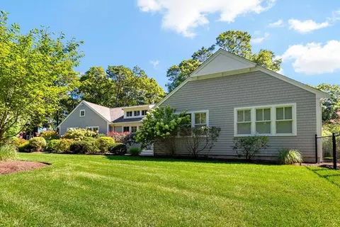 564 Cotuit Bay Dr, Cotuit, MA 02635 photo 2