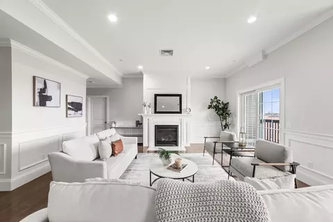 823 E Sixth St #5, Boston, MA 02127