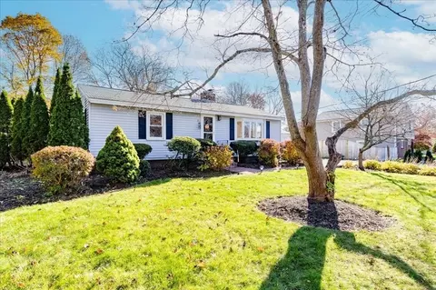 6 Kimberly Dr, Danvers, MA 01923