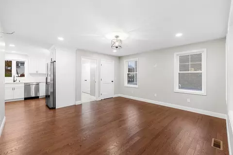 Living - 34 Alsop St, Fall River, MA 02723 photo 4 of 6