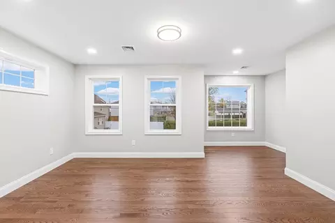 Living - 34 Alsop St, Fall River, MA 02723 photo 5 of 6