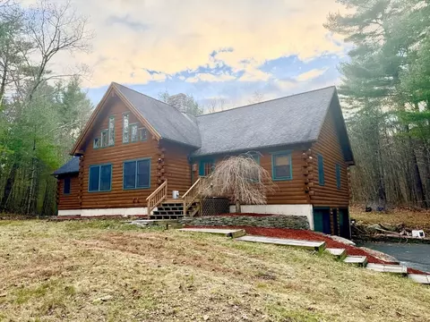 Exterior - 1854 Greenwich Rd, Hardwick, MA 01082 photo 2 of 4