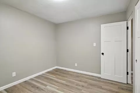 17 Pebble Mill Rd, Springfield, MA 01118 photo 23