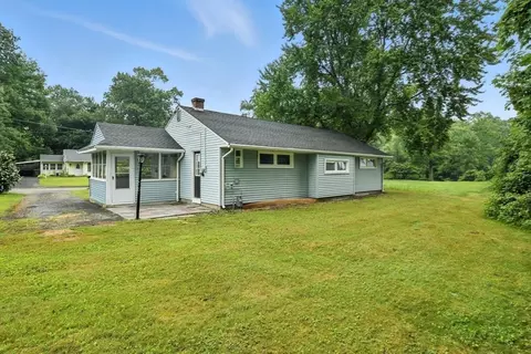 17 Pebble Mill Rd, Springfield, MA 01118 photo 30