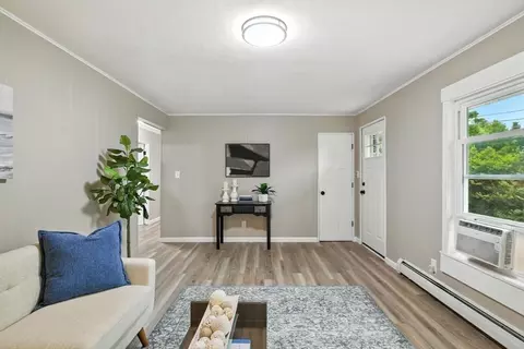 17 Pebble Mill Rd, Springfield, MA 01118 photo 8