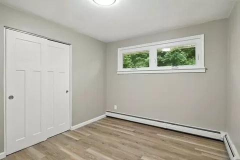 17 Pebble Mill Rd, Springfield, MA 01118 photo 24