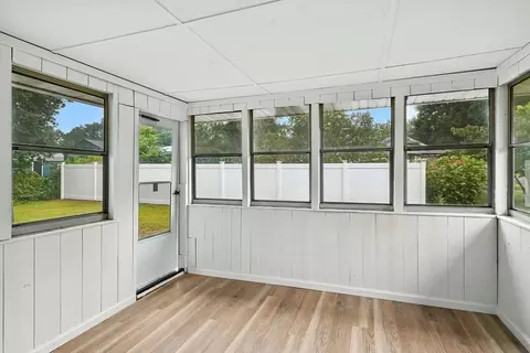 17 Pebble Mill Rd, Springfield, MA 01118 photo 26