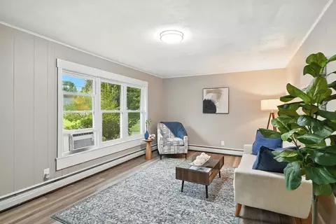 17 Pebble Mill Rd, Springfield, MA 01118 photo 6