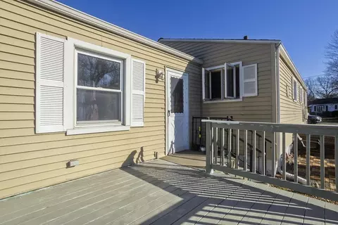Exterior - 74 Judith St, Springfield, MA 01118 photo 6 of 8