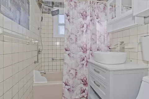 Bath - 74 Judith St, Springfield, MA 01118 photo 2 of 2