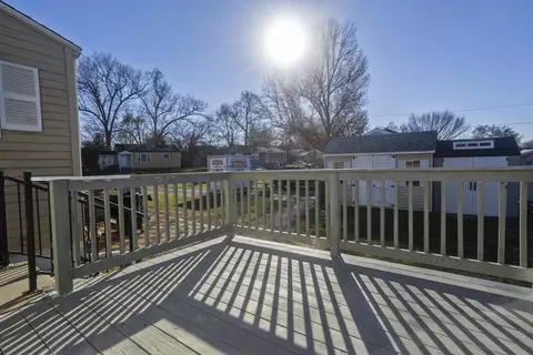 Exterior - 74 Judith St, Springfield, MA 01118 photo 8 of 8