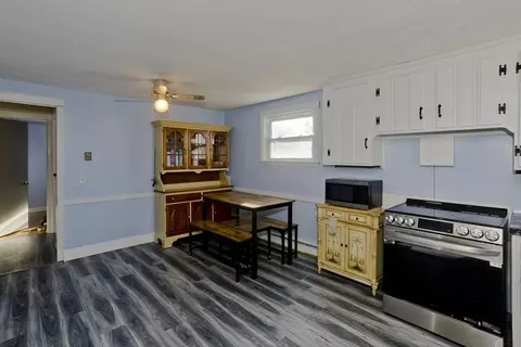 Kitchen - 74 Judith St, Springfield, MA 01118 photo 2 of 4